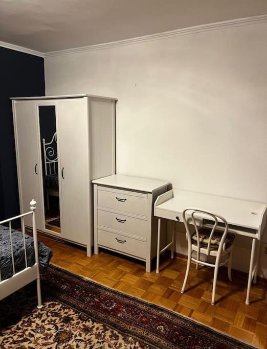 Central Flat Near To Oldtown & Konigsallee Дюселдорф Екстериор снимка
